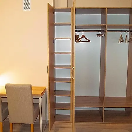 Hostel Redwood By Easy Rent *