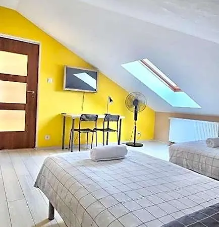 Hostel Redwood By Easy Rent