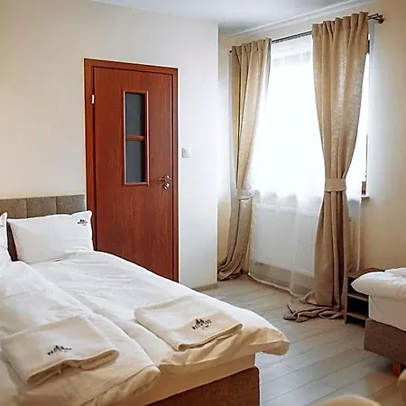 Redwood By Easy Rent Hostel
