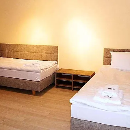 Redwood By Easy Rent Hostel *