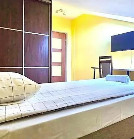 Redwood By Easy Rent Hostel