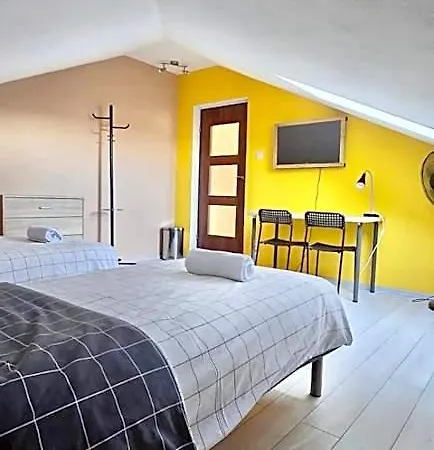 Redwood By Easy Rent