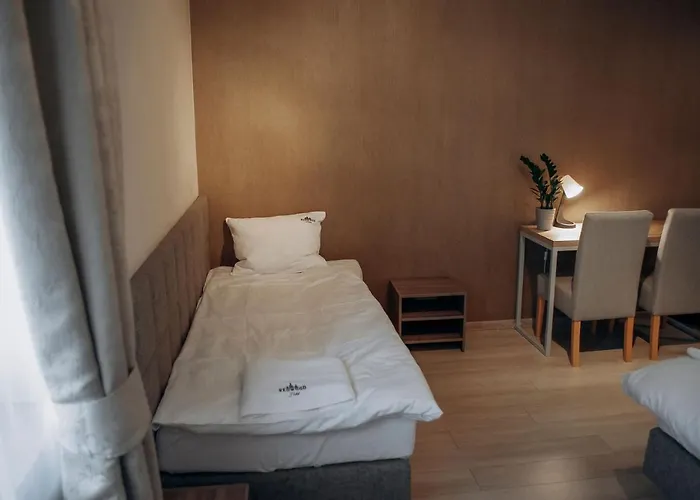 Redwood By Easy Rent