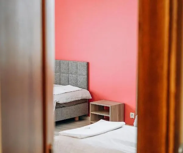 Redwood By Easy Rent Hostel Lublin