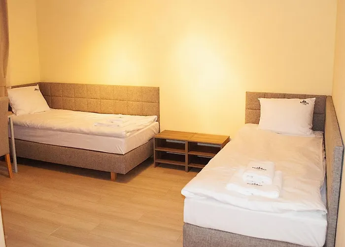 Redwood By Easy Rent Hostel