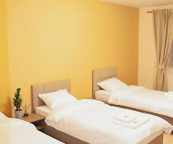 Redwood By Easy Rent Hostel Lublin