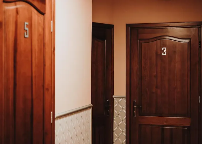 Redwood By Easy Rent